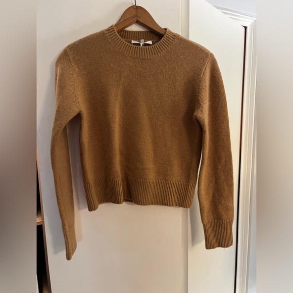 FRAME SWEATER - Picture 1 of 8